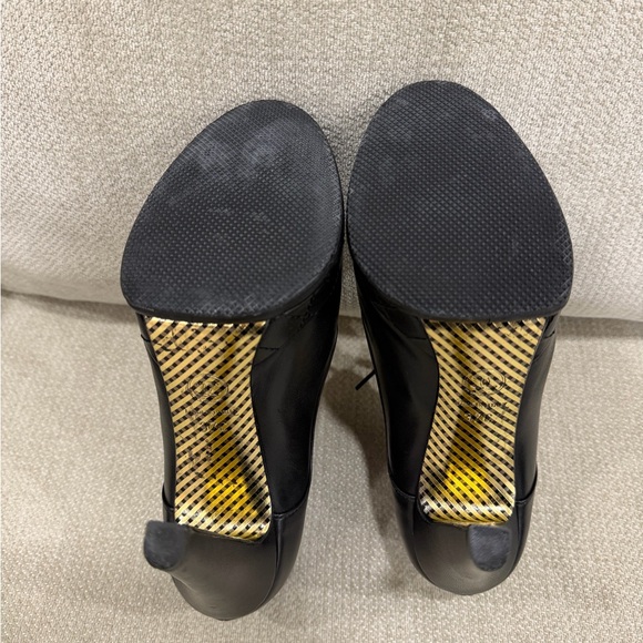 Chanel Black Leather CC Cap Toe Lace Up Platform Ankle Boots Size 37C - Picture 9 of 11